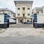 Oyo 91170 Ayahanda Residence