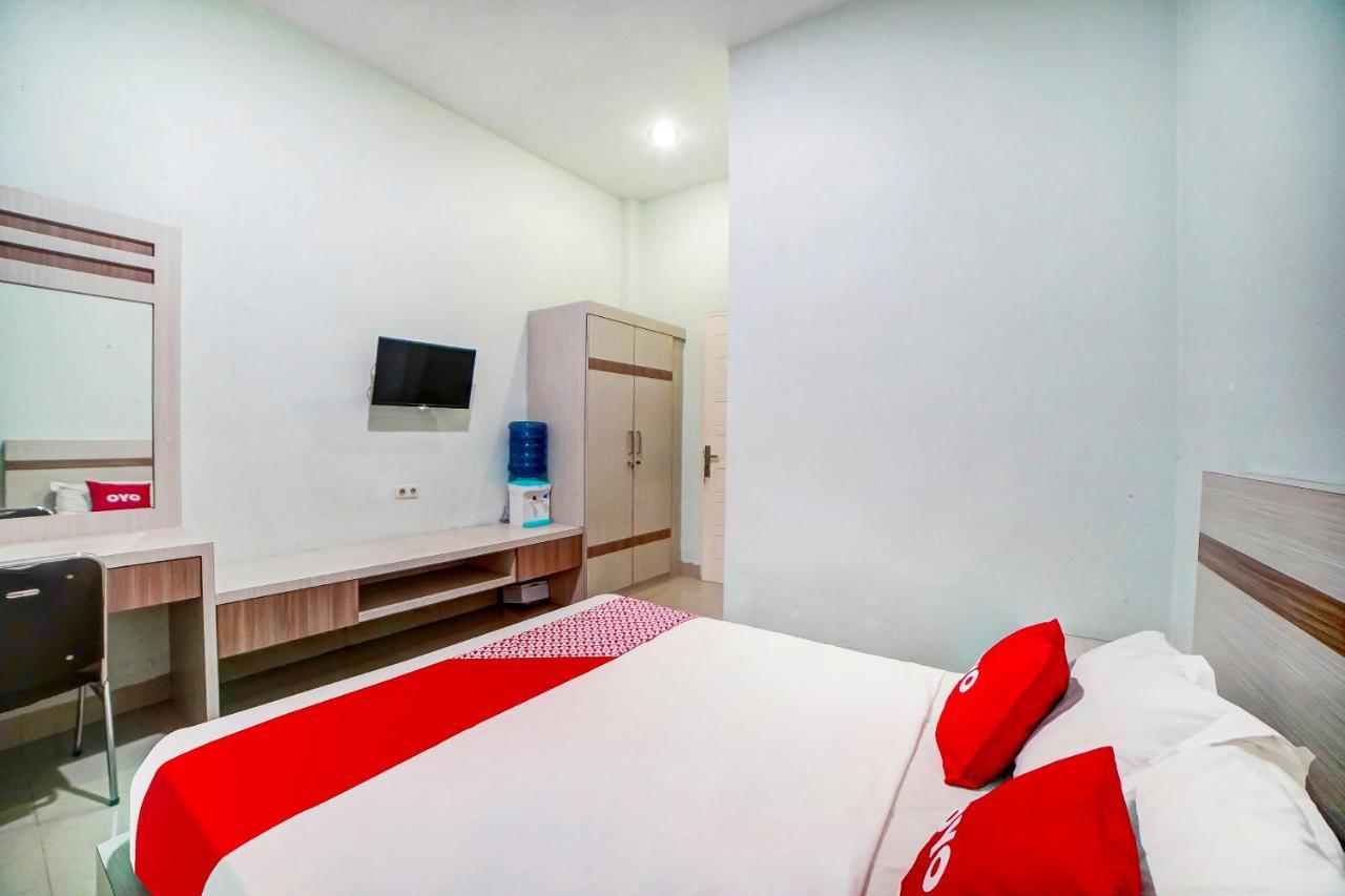 Hotel Oyo 91170 Ayahanda Medan