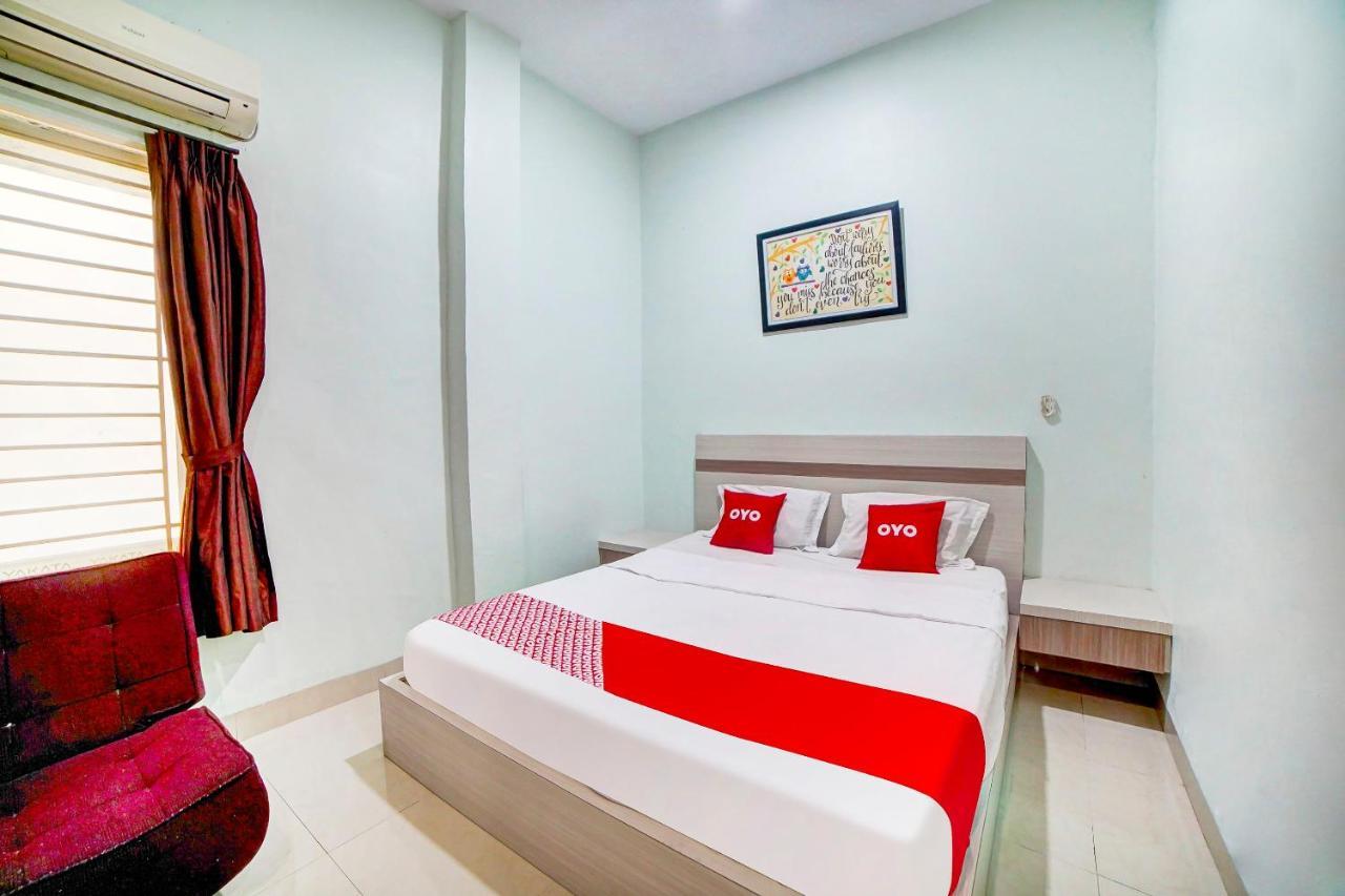 Oyo 91170 Ayahanda Hotel Medan