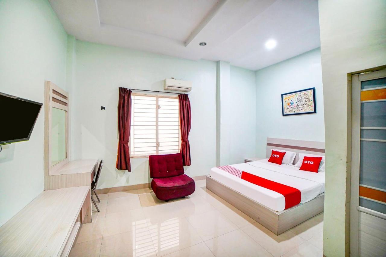 Oyo 91170 Ayahanda Hotel 2*
